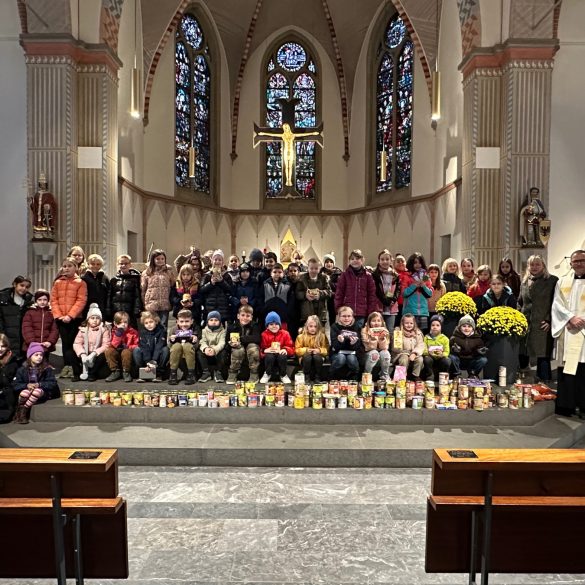 Schüler spenden Eintöpfe für die Nordstadt