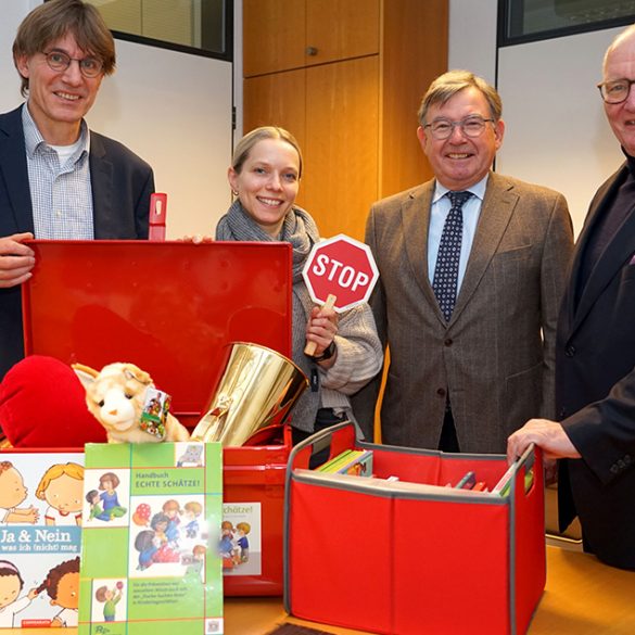 Marianne Hoffmann-Stiftung spendet 10.000 Euro für „Dortmunder Kinder in Not“