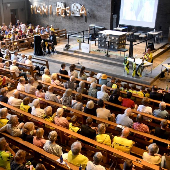 BVB-Revue im Rahmen der „Manifesta+“ in der Kirchengemeinde St. Martin