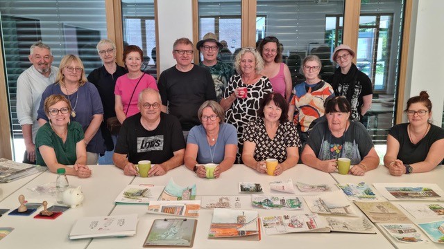 Auch in Dortmund gibt es eine eigene Urban-Sketchers-Gruppe. Im Mai 2026 konnte sie bereits ihr zehnjähriges Bestehen feiern.