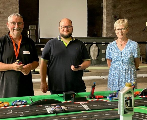 54 Meter Fahrspaß: Carrera-Rennstrecke in St. Martin wird verlängert
